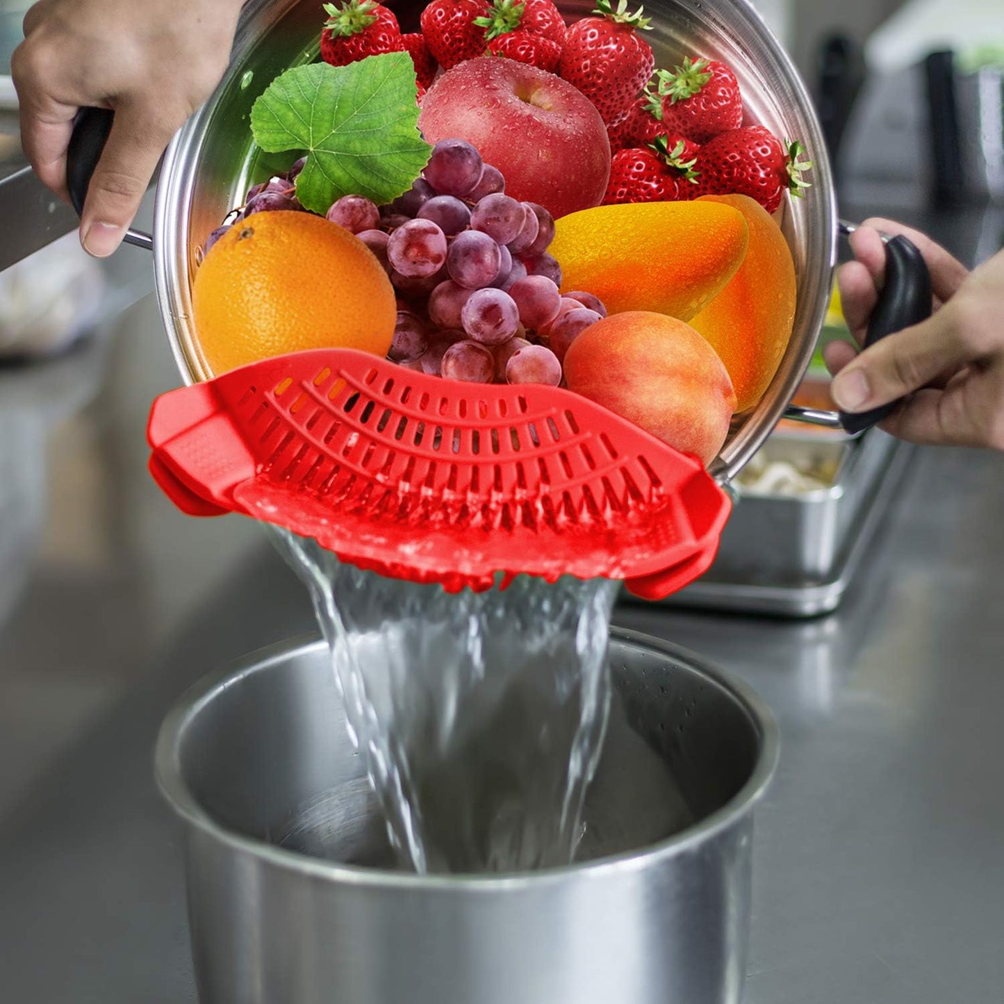 Clip on Strainer Silicone for All Pots and Pans, Pasta Strainer Clip on Food Strainer for Meat Vegetables Fruit Silicone Kitchen Colander