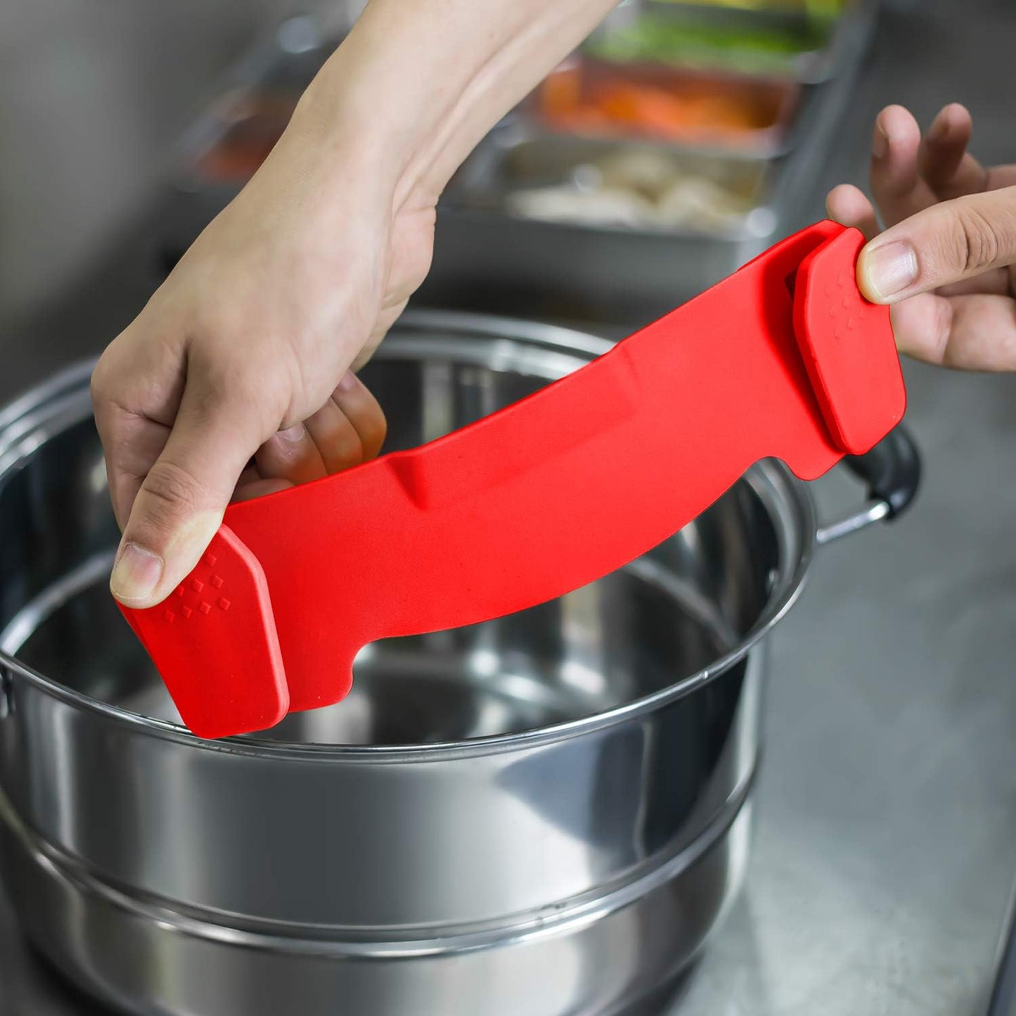 Clip on Strainer Silicone for All Pots and Pans,  Pasta Strainer Clip on Food Strainer for Meat Vegetables Fruit Silicone Kitchen Colander