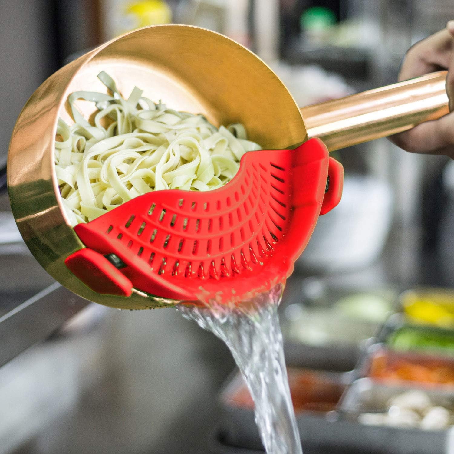 Clip on Strainer Silicone for All Pots and Pans,  Pasta Strainer Clip on Food Strainer for Meat Vegetables Fruit Silicone Kitchen Colander